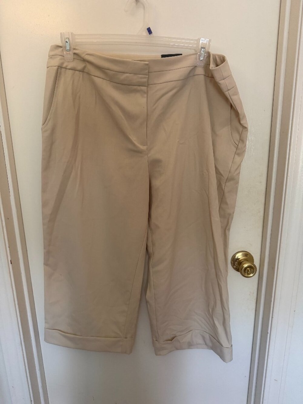 George Beige/Tan Capris W 18